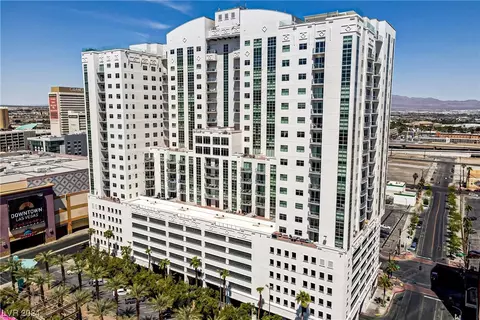 150 Las Vegas Blvd #1107, Las Vegas, NV 89101