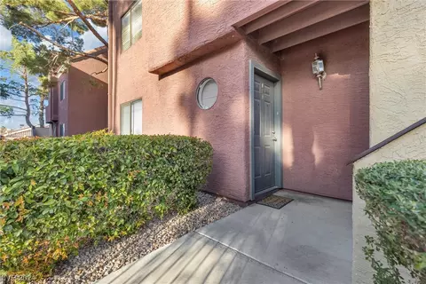 4050 Pacific Harbors Dr #124, Las Vegas, NV 89121