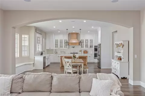 271 E Longacres Dr, Henderson, NV 89015 photo 9