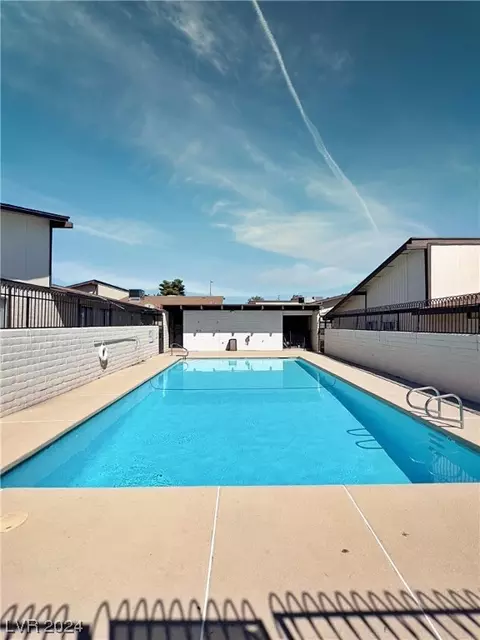 5805 Smoke Ranch Rd #A, Las Vegas, NV 89108