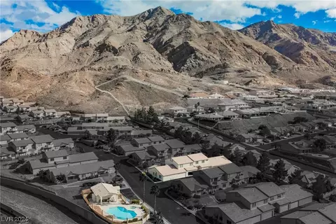 2050 Los Feliz St #121, Las Vegas, NV 89156