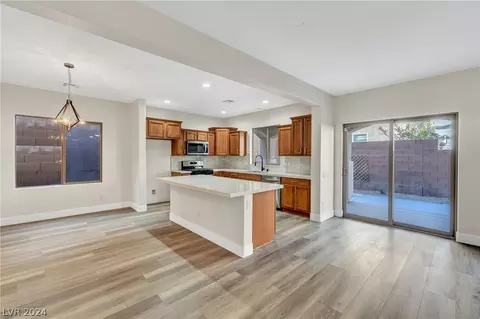 10738 La Florentina Ave, Las Vegas, NV 89166