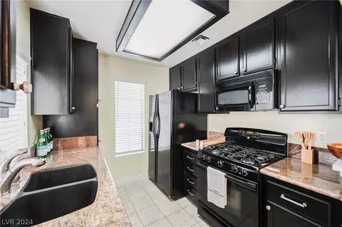 4893 S Torrey Pines Dr #204, Las Vegas, NV 89103
