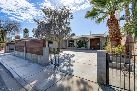 2020 Santa Ynez Dr, Las Vegas, NV 89104