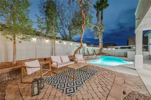283 Canyon Spirit Dr, Henderson, NV 89012