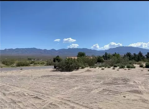 231 E Charleston View Ave, Pahrump, NV 89060