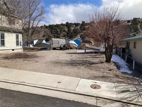 1318 Mill St, Ely, NV 89301 photo 2