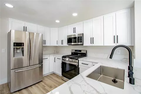 7527 Palermo Ave, Las Vegas, NV 89147