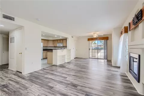 7950 W Flamingo Rd #1040, Las Vegas, NV 89147