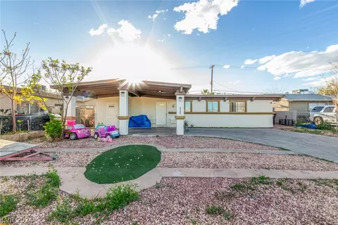 3305 Crawford St, North Las Vegas, NV 89030