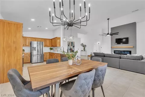 3778 Greenfield Lakes St, Las Vegas, NV 89122