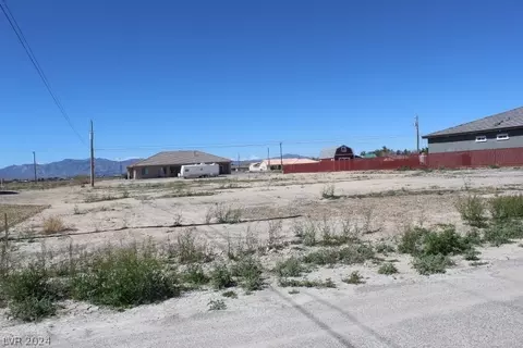 3120 S Torrey Pines Ave, Pahrump, NV 89048