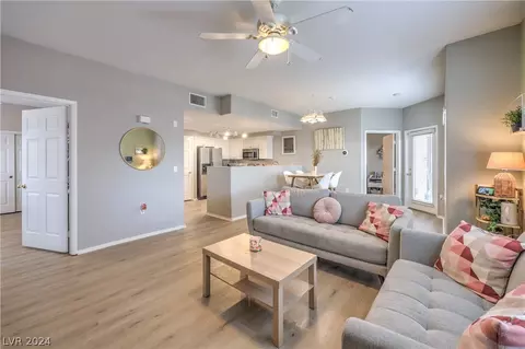 9303 Gilcrease Ave #1164, Las Vegas, NV 89149