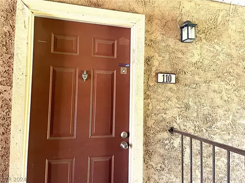 4921 Indian River Dr #110, Las Vegas, NV 89103