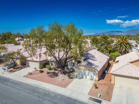 5404 Del Lago Dr, Las Vegas, NV 89130