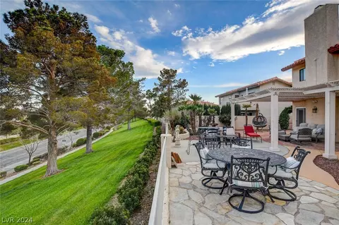 3104 Harborside Dr, Las Vegas, NV 89117