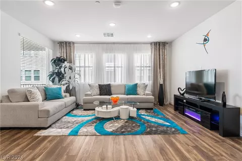 2555 Hampton Rd #8208, Henderson, NV 89052
