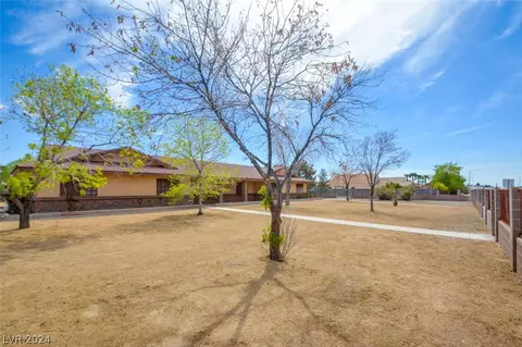 5324 Turkey Ln, Las Vegas, NV 89131
