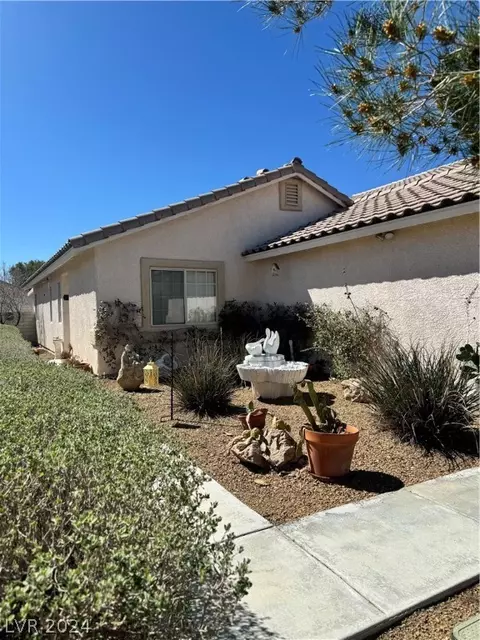 9017 Square Knot Ave, Las Vegas, NV 89143