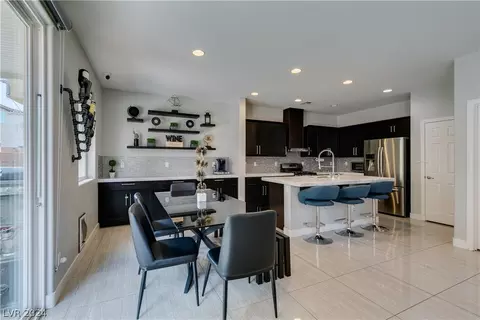 625 Crying Bird Ave, Las Vegas, NV 89178
