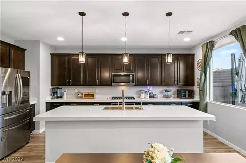 1718 Visible Ave, North Las Vegas, NV 89031