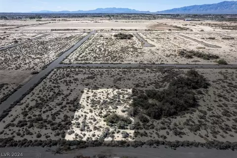 3461 E Roger St, Pahrump, NV 89048