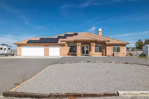 1084 Mount Charleston Dr, Pahrump, NV 89048