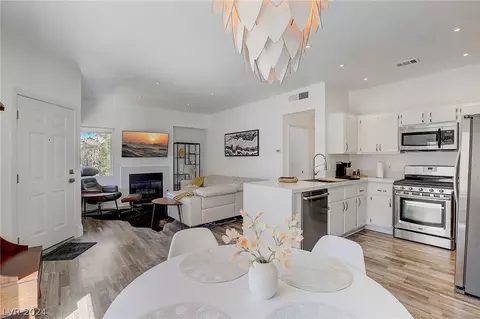 251 S Green Valley Pkwy #5422, Henderson, NV 89012