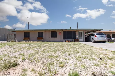 301 Hibiscus Dr, Las Vegas, NV 89107