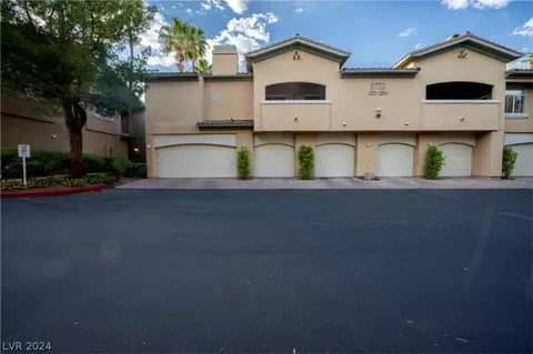 8732 Red Brook Dr #204, Las Vegas, NV 89128