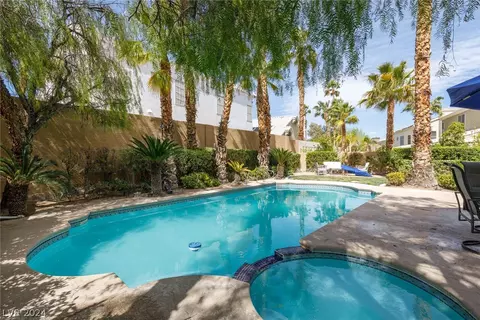1529 Sun Copper Dr, Las Vegas, NV 89117