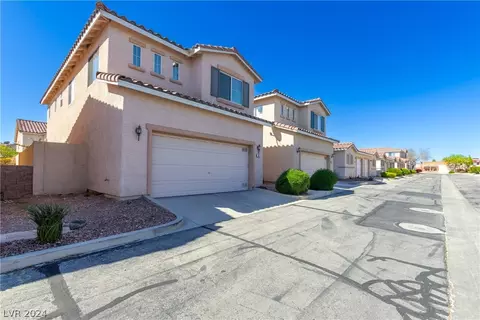 31 Belle La Blanc Ave, Las Vegas, NV 89123