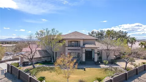 9485 Stange Ave, Las Vegas, NV 89129