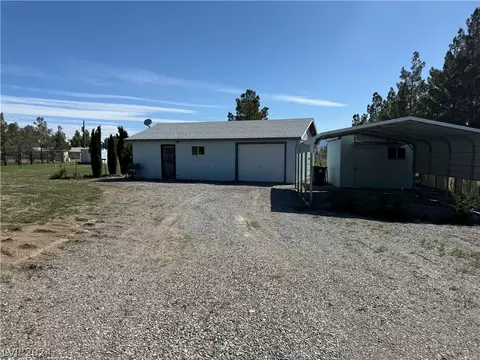 1581 W Irons St, Pahrump, NV 89048