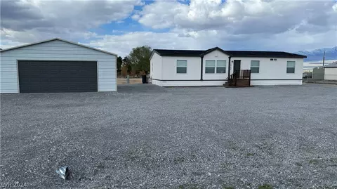1700 W Gee St, Pahrump, NV 89060