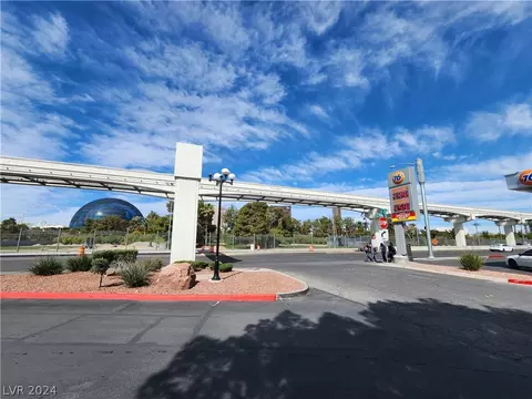 470 Elm Dr #205, Las Vegas, NV 89169