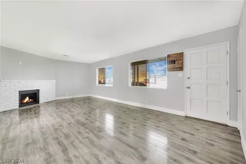 6217 Brittany Way, Las Vegas, NV 89107