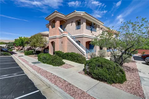 300 Pine Haven St #207, Las Vegas, NV 89144