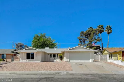 4297 Greenhill Dr, Las Vegas, NV 89121