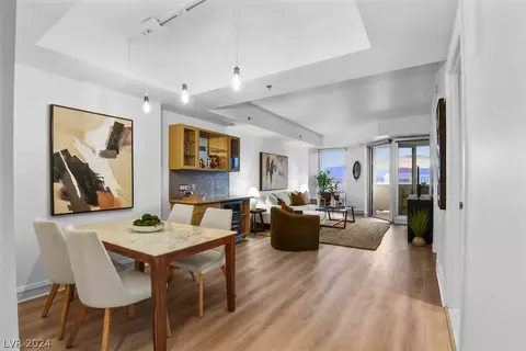 2700 Las Vegas Blvd #2911, Las Vegas, NV 89109