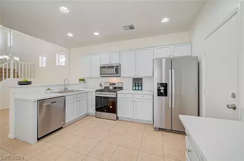 7877 Sambar Ct, Las Vegas, NV 89149