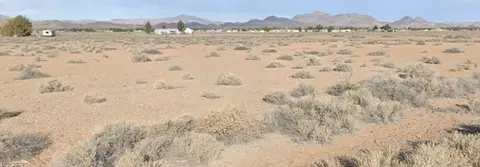 1800 S Woodchips Rd, Pahrump, NV 89048