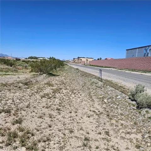 3761 E Alfalfa St, Pahrump, NV 89048