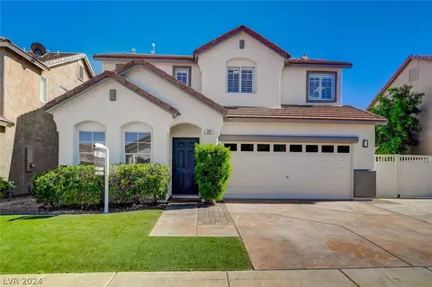 727 Smokey Mountain Ave, Henderson, NV 89012