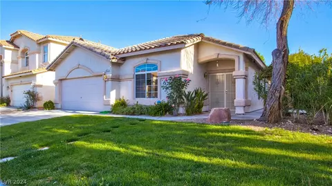 923 Sweeping Vine Ave, Las Vegas, NV 89183