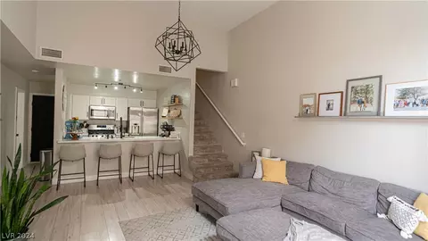 7560 Ortega Spring Ave, Las Vegas, NV 89128