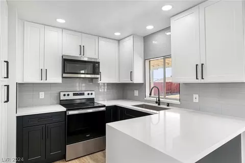 4565 E Carey Ave, Las Vegas, NV 89115