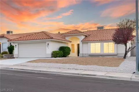 705 Chimney Rock Dr, Henderson, NV 89002