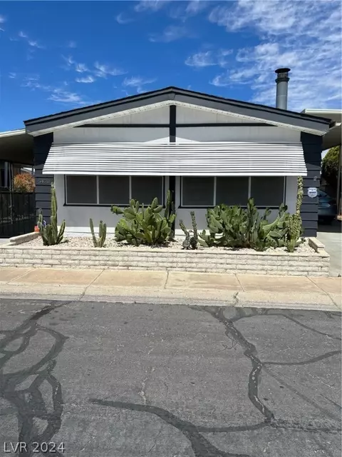 5470 Rio Arriba Dr, Las Vegas, NV 89122
