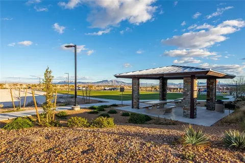 7068 Fossil Lake St, North Las Vegas, NV 89084